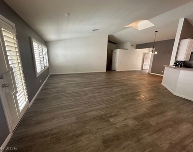 9886 Masked Duck Avenue - Photo Thumbnail 5