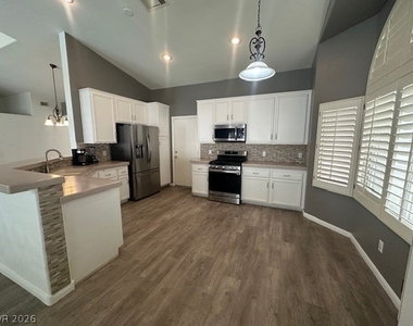 9886 Masked Duck Avenue - Photo Thumbnail 9