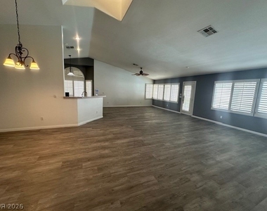 9886 Masked Duck Avenue - Photo Thumbnail 4