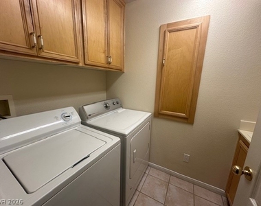 9886 Masked Duck Avenue - Photo Thumbnail 16