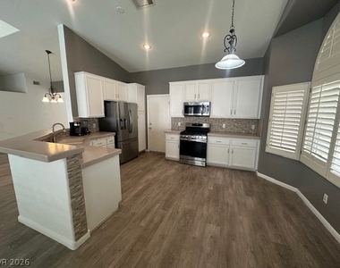 9886 Masked Duck Avenue - Photo Thumbnail 8