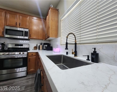 259 Morning Crest Avenue - Photo Thumbnail 22