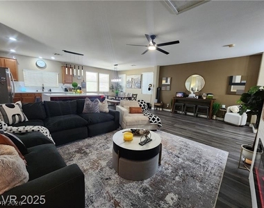 259 Morning Crest Avenue - Photo Thumbnail 3