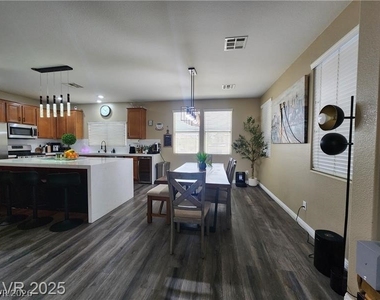 259 Morning Crest Avenue - Photo Thumbnail 16