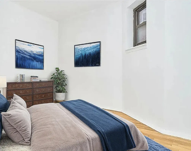 207 East 37th Street - Photo Thumbnail 1
