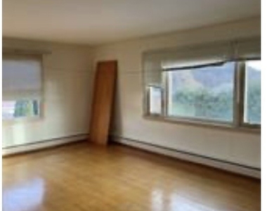 42 Miriam Street - Photo Thumbnail 2
