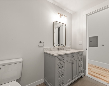 130 Pearl - Photo Thumbnail 6