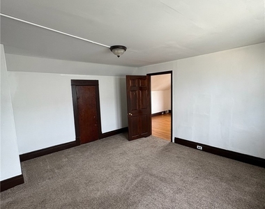 189 Westminster Avenue - Photo Thumbnail 22