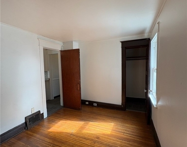 189 Westminster Avenue - Photo Thumbnail 10