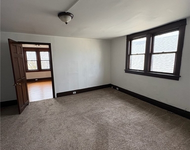 189 Westminster Avenue - Photo Thumbnail 21