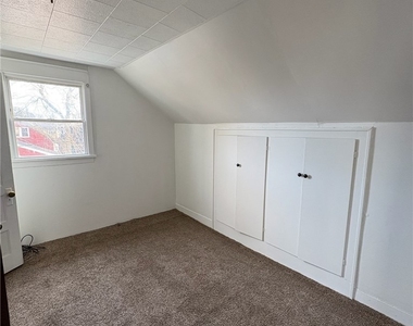 189 Westminster Avenue - Photo Thumbnail 17