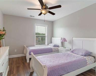 301 Cochin Drive - Photo Thumbnail 26