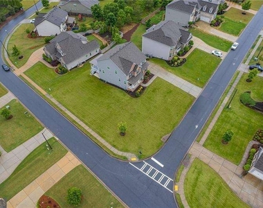 301 Cochin Drive - Photo Thumbnail 46