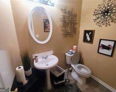11993 Red Ivy Lane - Photo Thumbnail 10