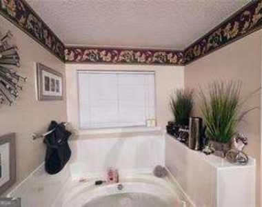 11993 Red Ivy Lane - Photo Thumbnail 7