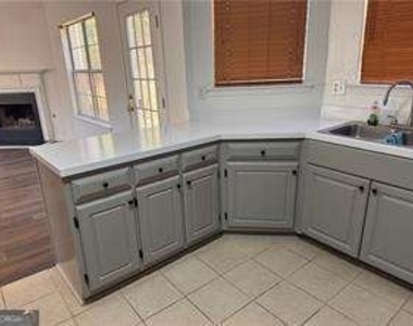 11993 Red Ivy Lane - Photo Thumbnail 5