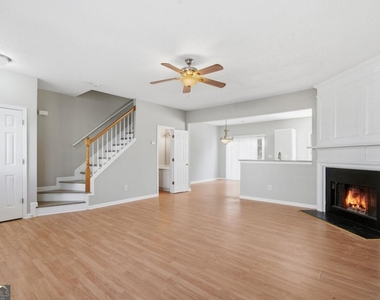 4645 Valais Court - Photo Thumbnail 4