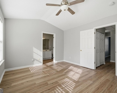 4645 Valais Court - Photo Thumbnail 14