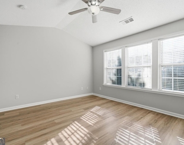 4645 Valais Court - Photo Thumbnail 13