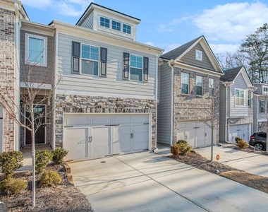 2414 Fitts Drive - Photo Thumbnail 1