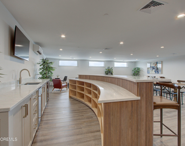272 Willow Avenue - Photo Thumbnail 30