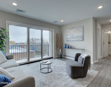 272 Willow Avenue - Photo Thumbnail 95