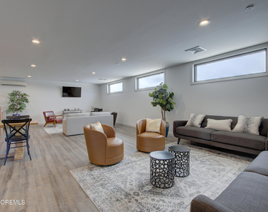 272 Willow Avenue - Photo Thumbnail 40
