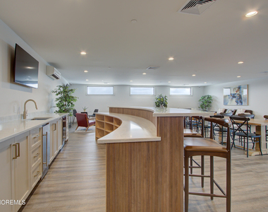 272 Willow Avenue - Photo Thumbnail 89