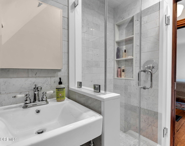 62 Webb Avenue - Photo Thumbnail 19