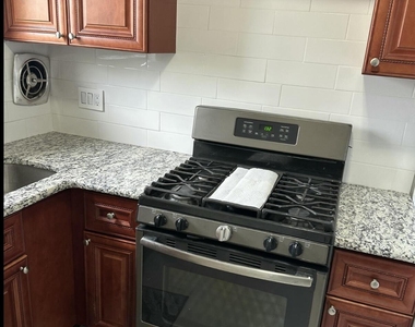 35 Sternberger Avenue - Photo Thumbnail 3