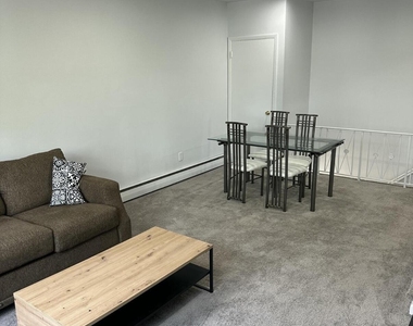 35 Sternberger Avenue - Photo Thumbnail 8