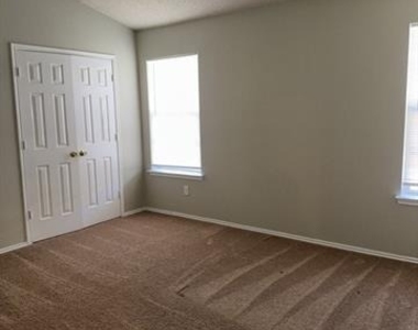 2411 Canyon Springs - Photo Thumbnail 14