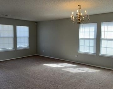 2411 Canyon Springs - Photo Thumbnail 4