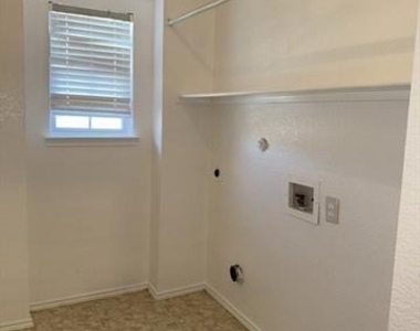 2411 Canyon Springs - Photo Thumbnail 13