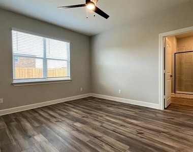 1913 Mckee Court - Photo Thumbnail 20