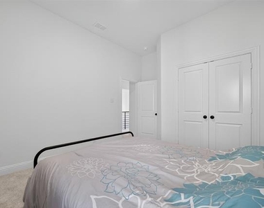 405 Rock Rose Lane - Photo Thumbnail 5