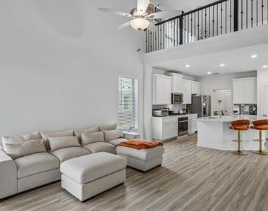 4101 Valley Mills Drive - Photo Thumbnail 8