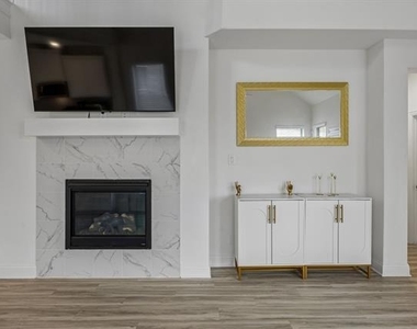 4101 Valley Mills Drive - Photo Thumbnail 7
