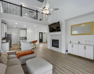 4101 Valley Mills Drive - Photo Thumbnail 6
