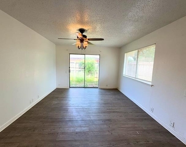 2613 Amherst Court - Photo Thumbnail 2