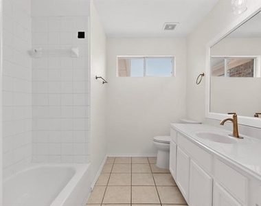 12047 Del Rio - Photo Thumbnail 20