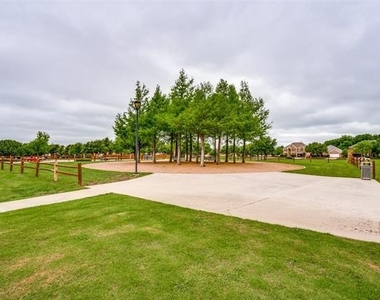 12047 Del Rio - Photo Thumbnail 27