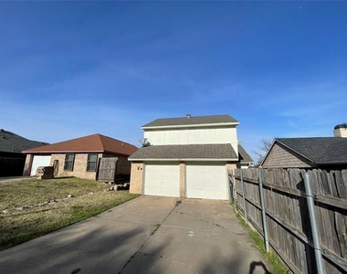 1513 Liberty Lane - Photo Thumbnail 2
