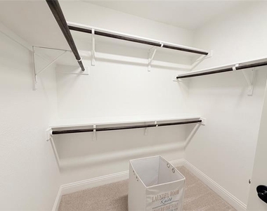 305 Tottenham Court - Photo Thumbnail 17