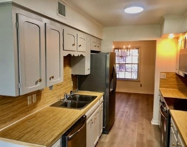 6122 Burgundy Drive - Photo Thumbnail 8