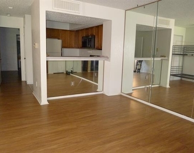 9835 Walnut Street - Photo Thumbnail 2