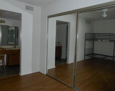 9835 Walnut Street - Photo Thumbnail 3
