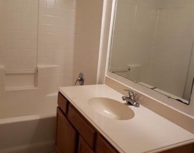 13631 Biggs Street - Photo Thumbnail 14