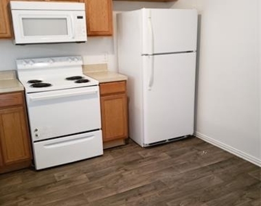 13631 Biggs Street - Photo Thumbnail 1