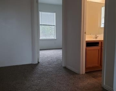 13631 Biggs Street - Photo Thumbnail 9